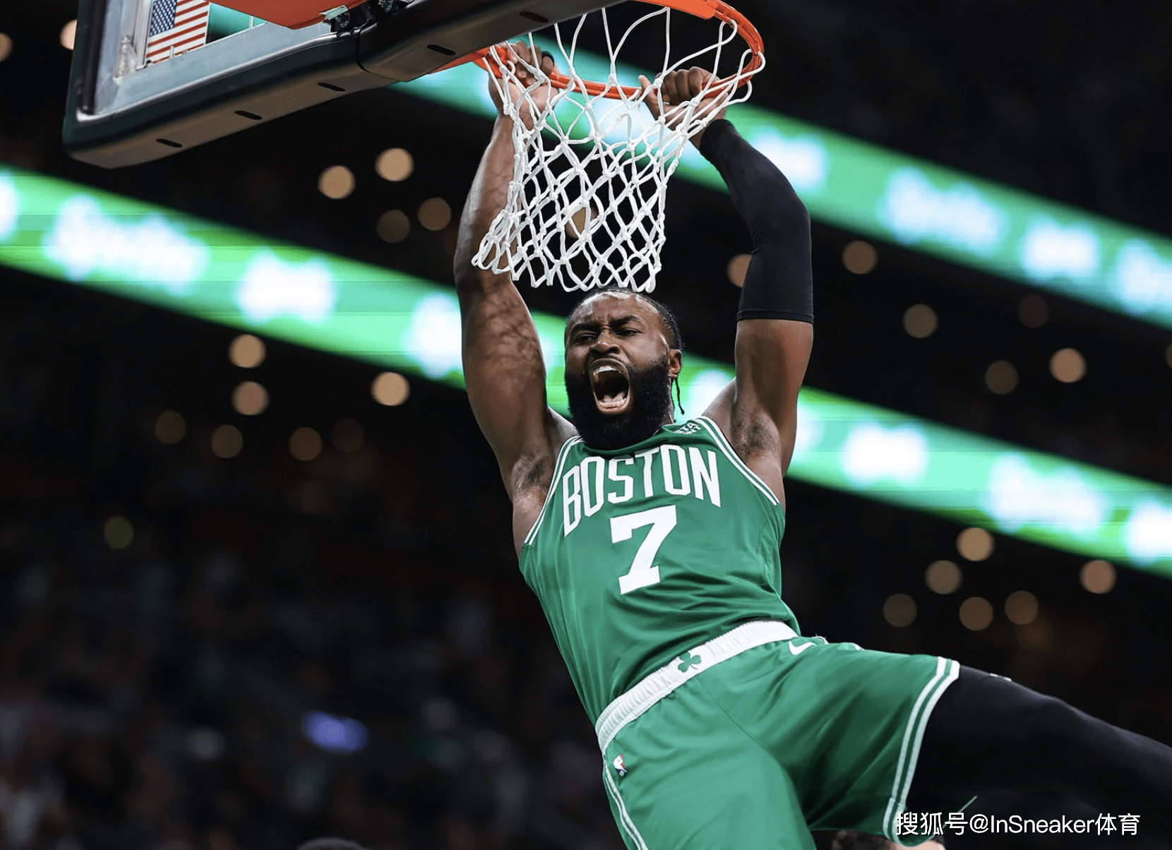 的目光聚集 的目光聚集