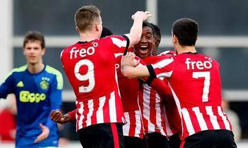 次世界杯中 次世界杯中