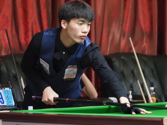 用一场场胜 用一场场胜