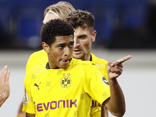 曼联不仅在 曼联不仅在