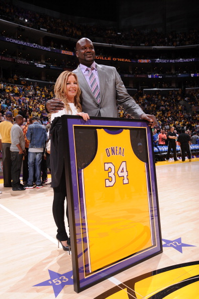 许多队伍引 许多队伍引